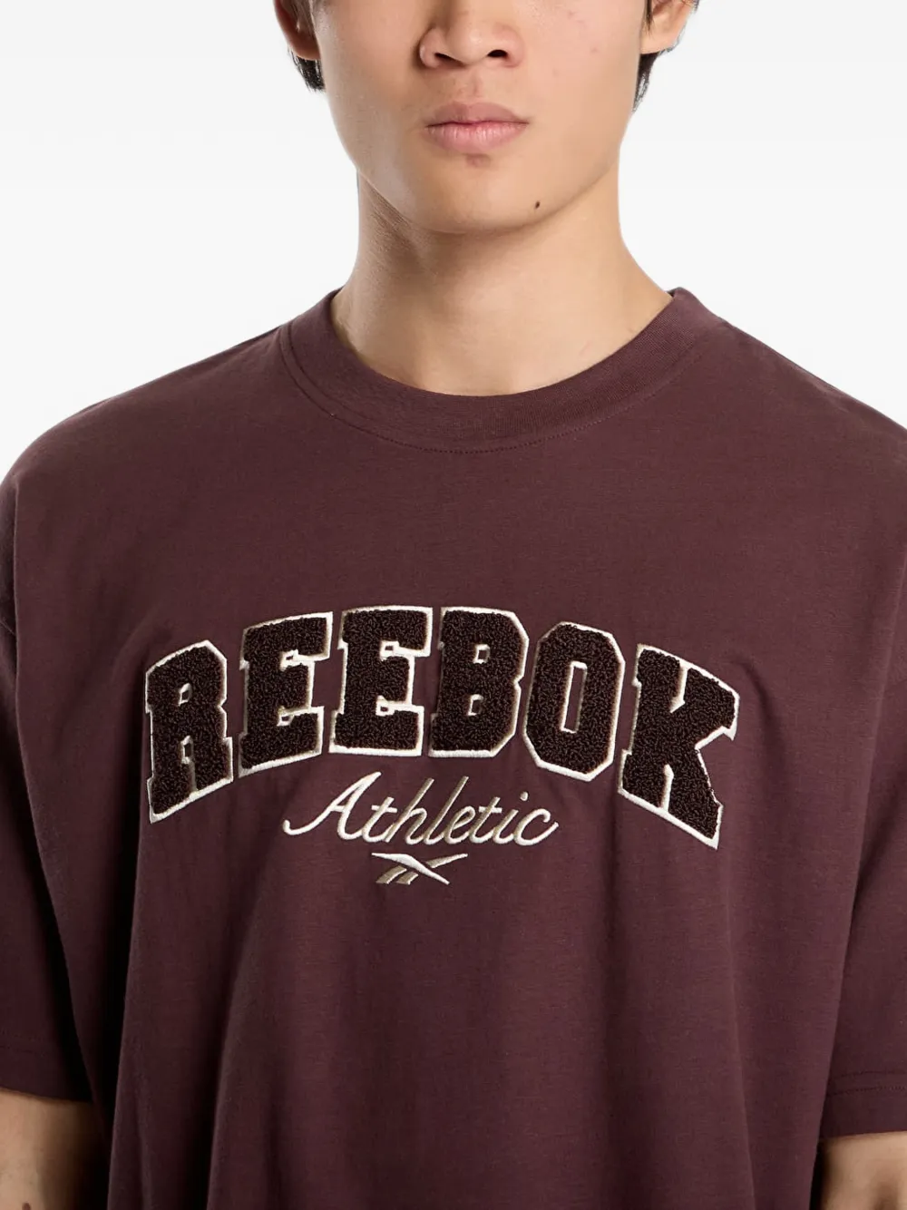 Reebok Elevated Athletic logo-embroidered varsity T-shirt Bruin