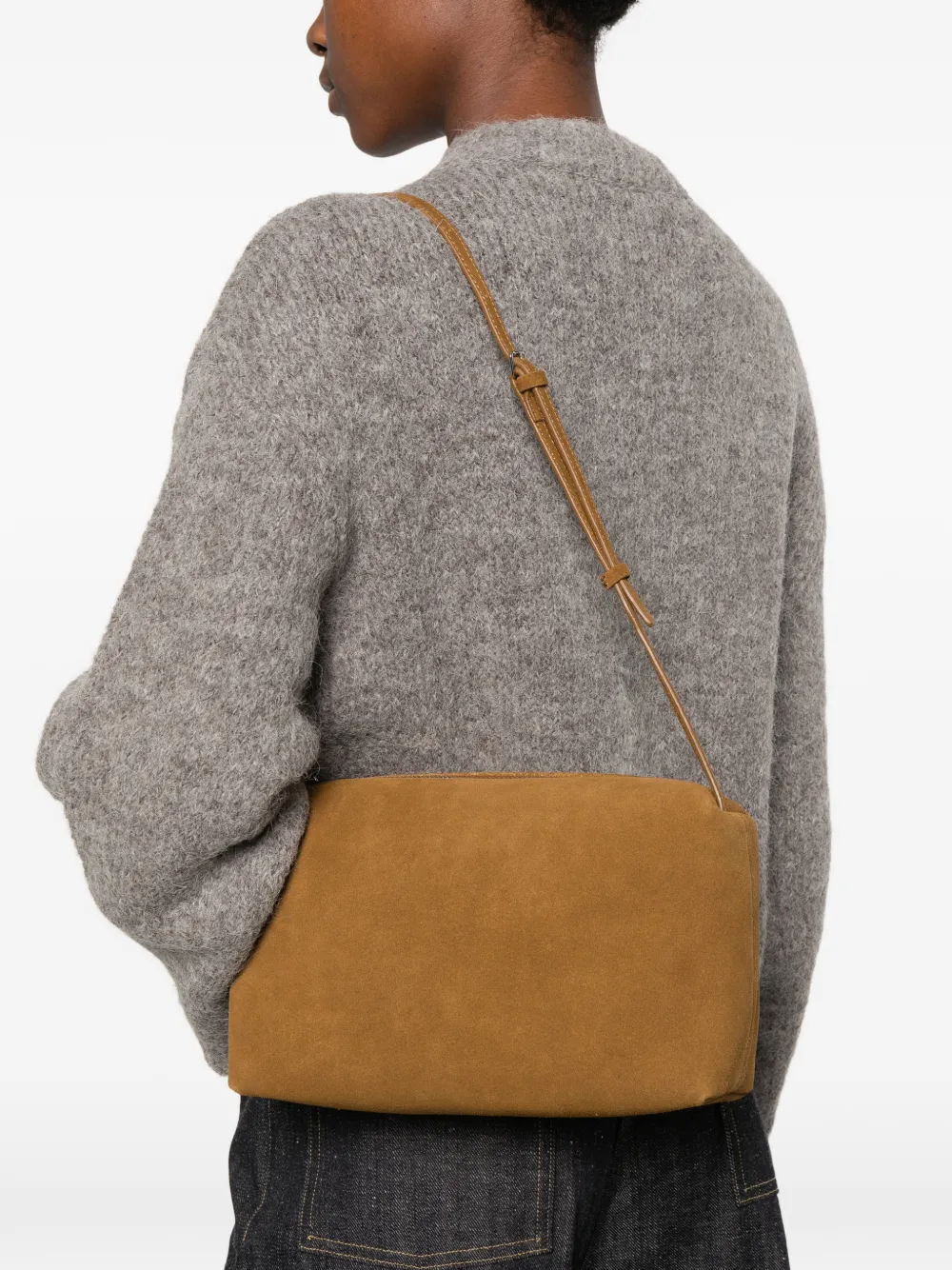 Low Classic suede shoulder bag Bruin