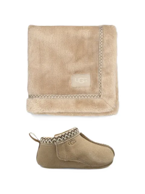 UGG Kids Baby Tasman and Lovey shoes and blanket set (set of two)