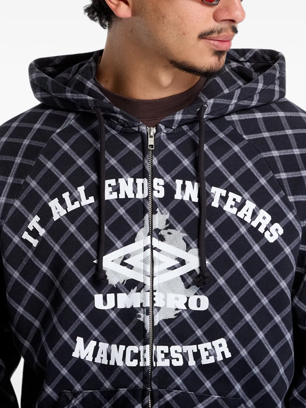 UMBRO It All Ends In Tears hoodie Zwart