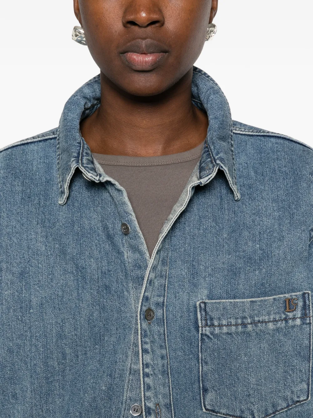 Low Classic faded-effect denim shirt Blauw