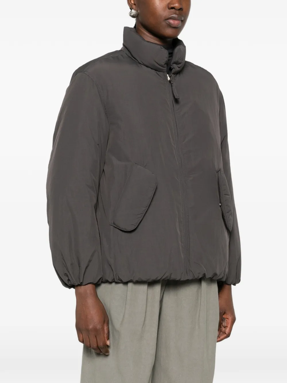 Low Classic high-neck puffer jacket Grijs