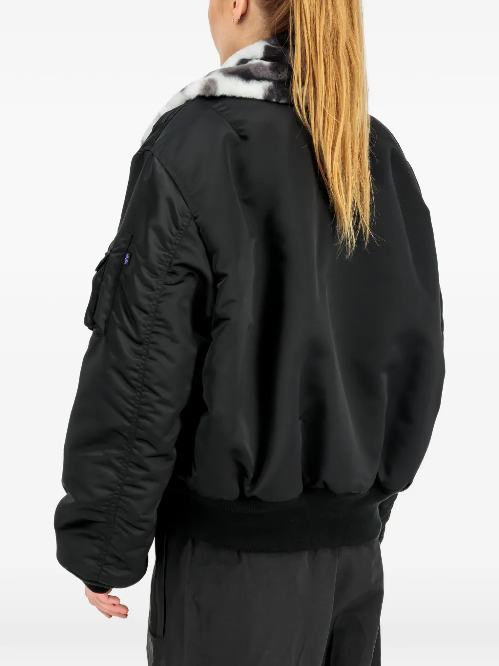 Alpha Industries B-15 Reversible II UV loose-fit bomber jacket Zwart