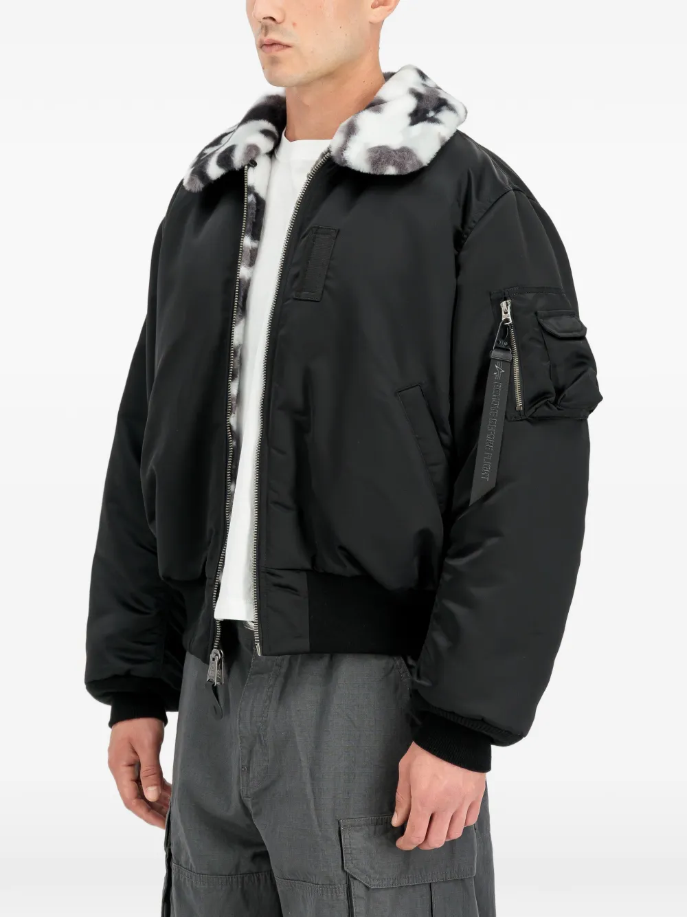 Alpha Industries B-15 Reversible II UV loose-fit bomber jacket Zwart