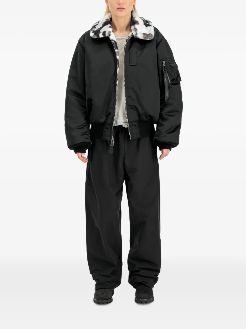 Alpha Industries B-15 Reversible II UV loose-fit bomber jacket Zwart