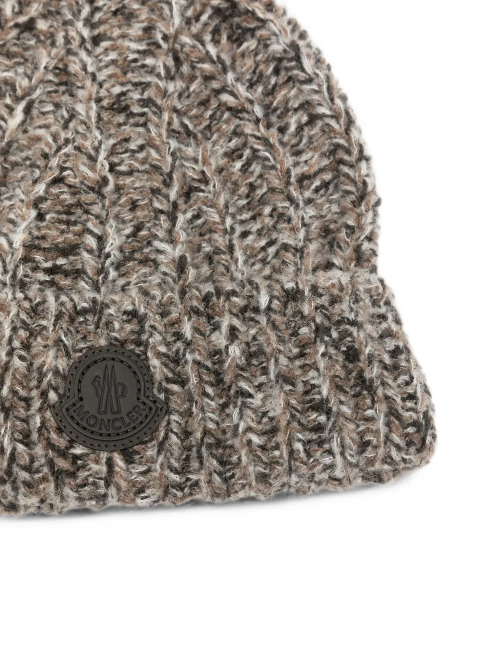 Moncler chunky-knit logo-patch beanie Beige