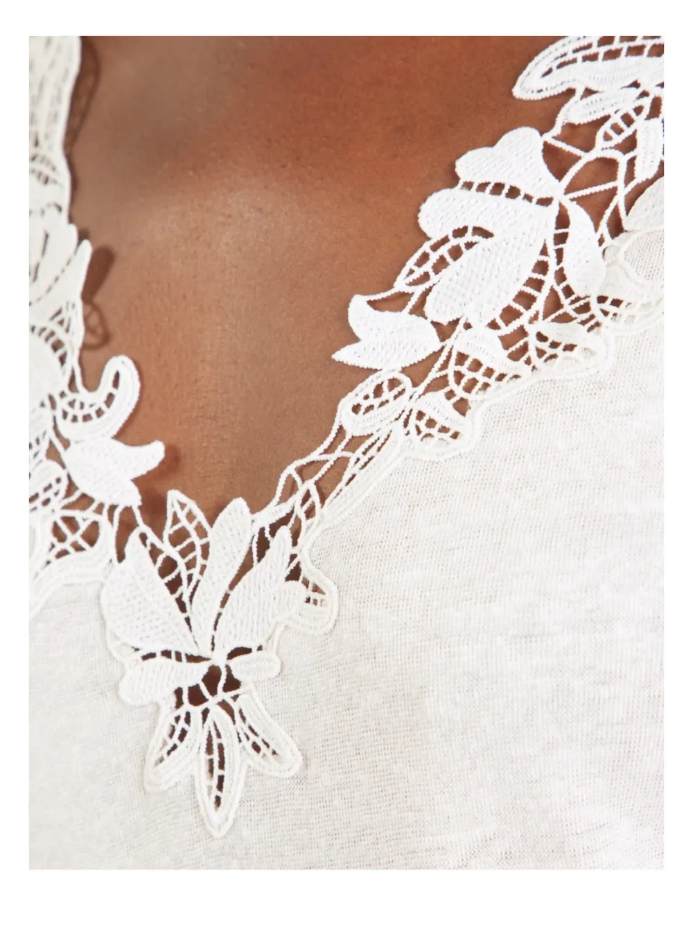 BOSS lace-trim V-neck T-shirt Wit