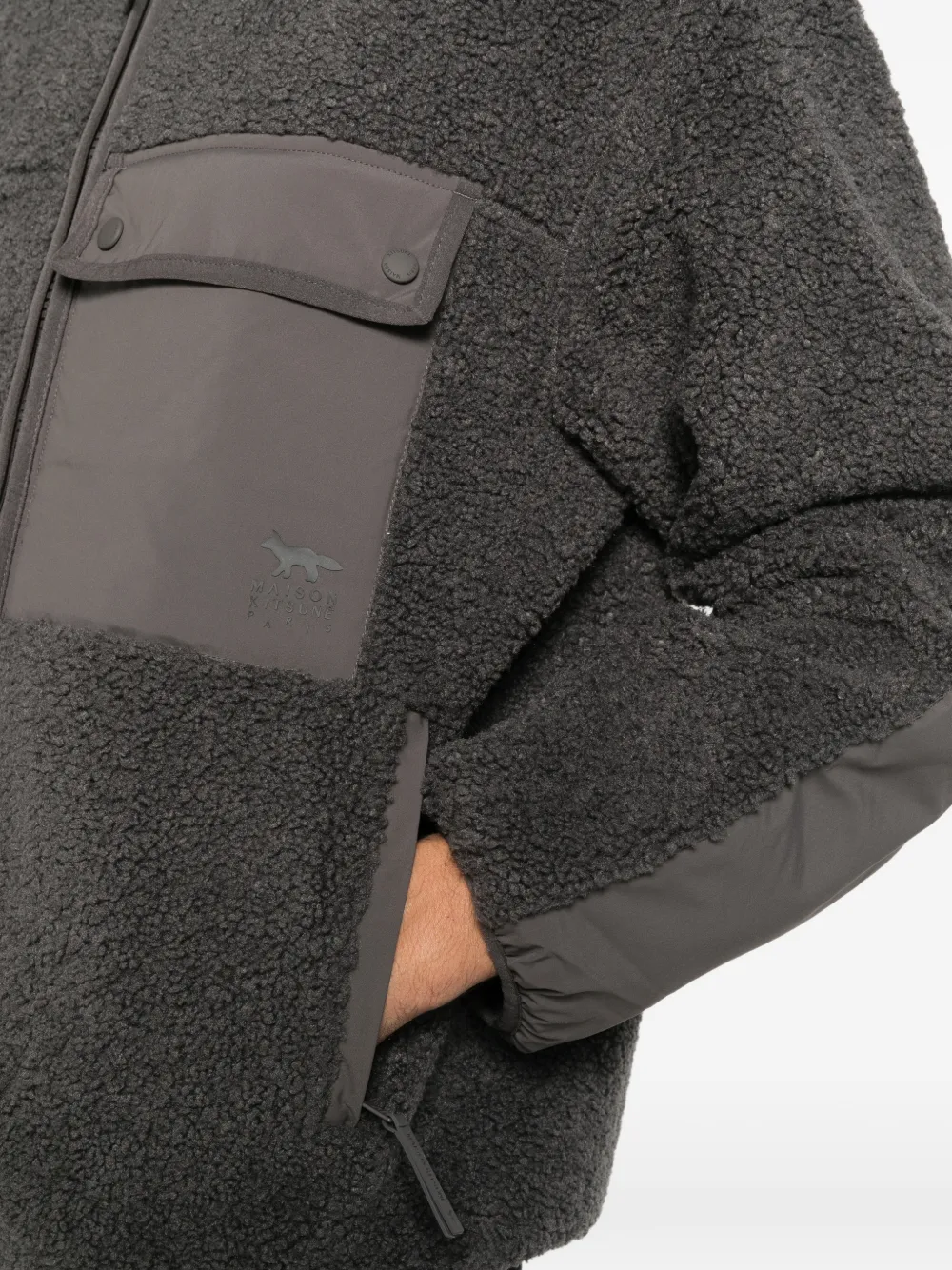 Maison Kitsuné fleece-texture panelled jacket Grijs