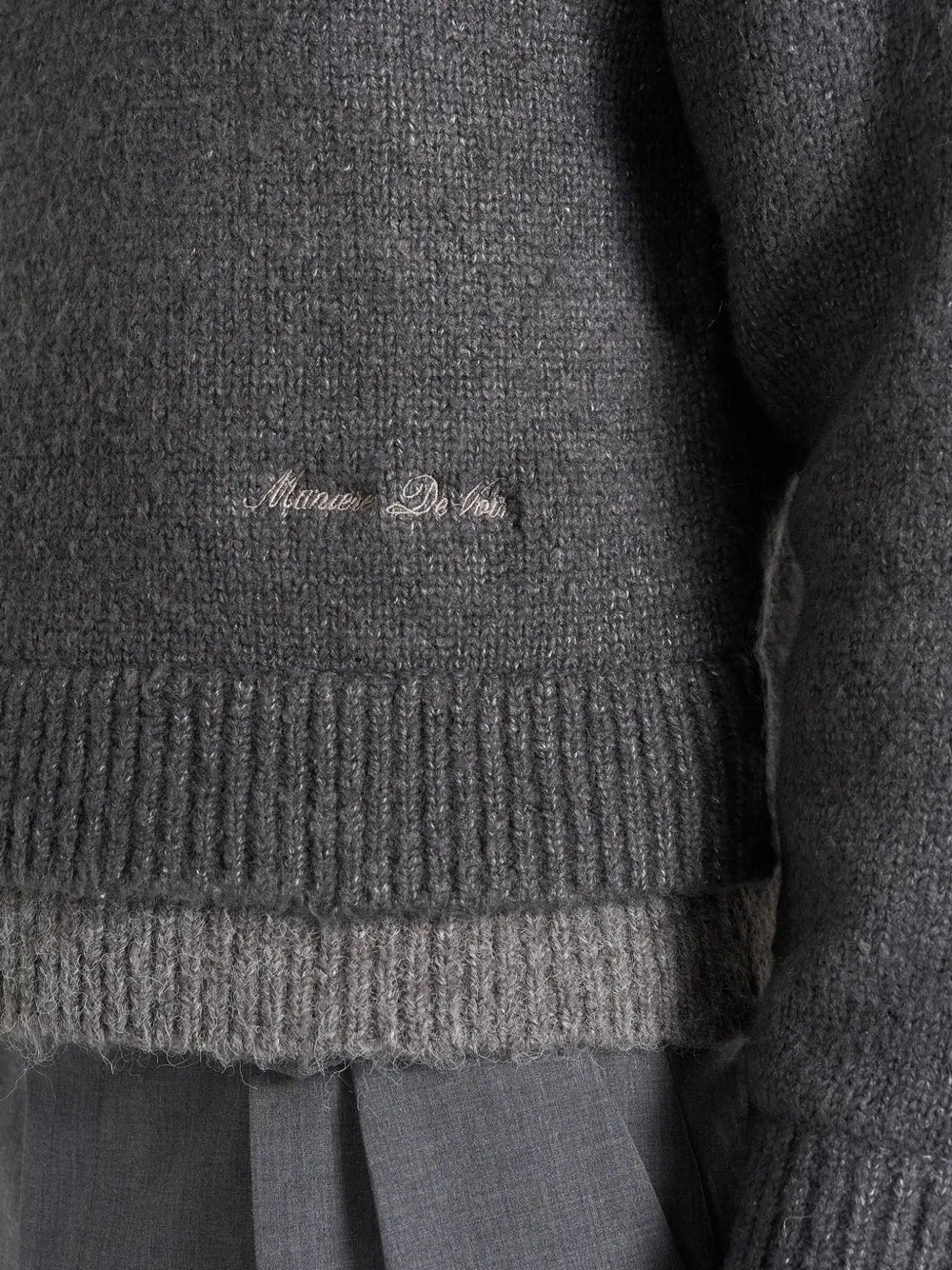 Manière De Voir Jacques in charcoal double-layer wool-blend V-neck knit jumper Grijs
