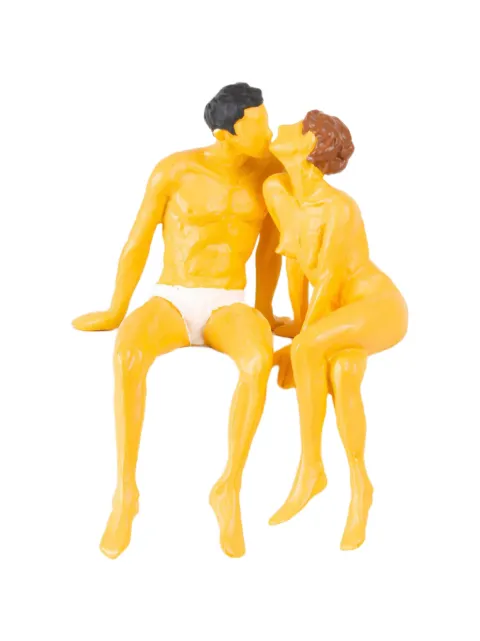 Seletti Love Is A Verb Isa & Santi sculpture