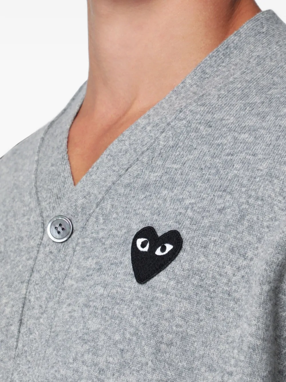 Comme Des Garçons logo-patch V-neck cardigan Grijs