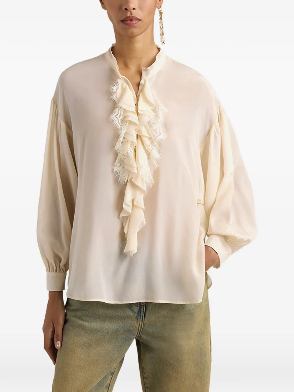 MOMONÌ Nelia blouse met ruches en kanten afwerking Beige