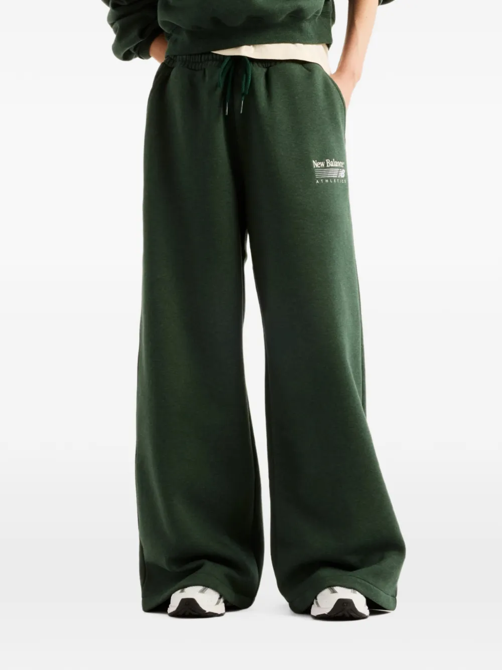 New Balance Trackside fleece pants Groen