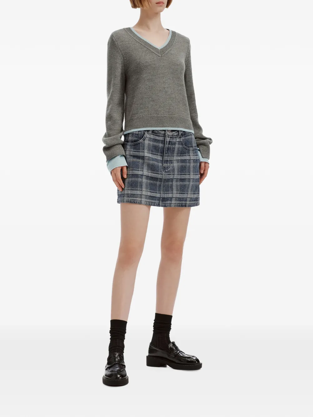 b+ab V-neck contrast-trim sweater Grijs