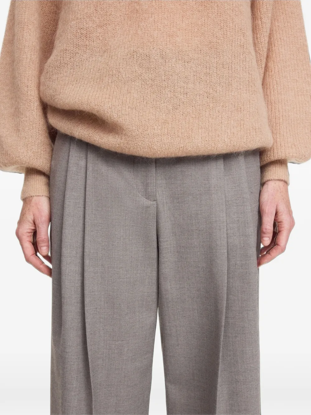 By Malene Birger Cymbaria broek met wijde pijpen en plooidetail Bruin