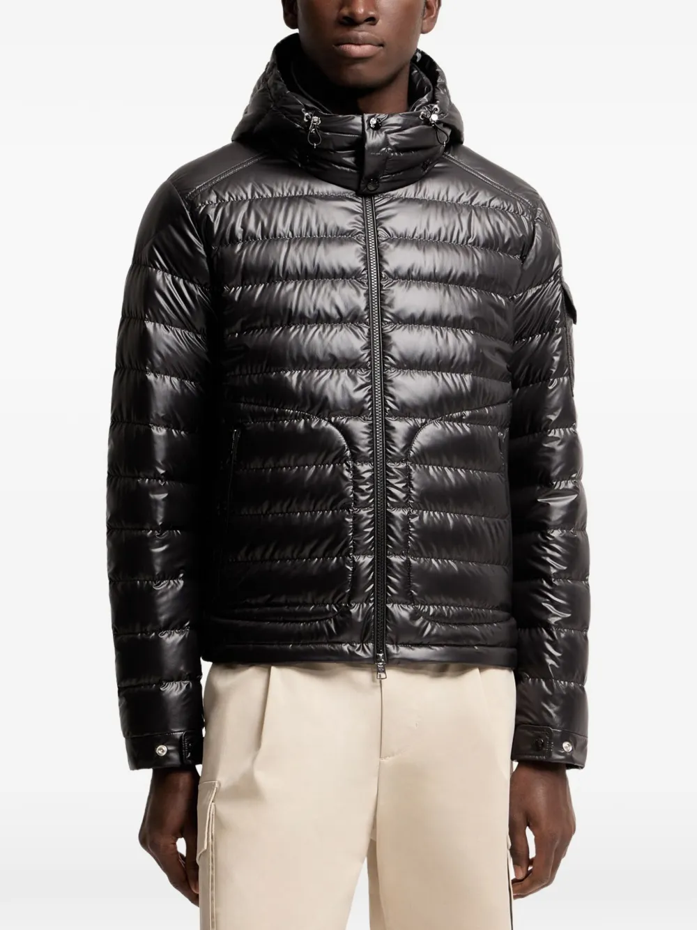 Moncler Lauros hooded short down jacket Zwart