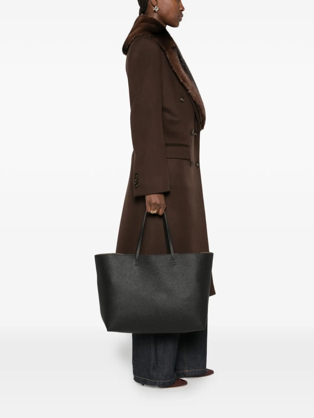 FENDI large Roll leather tote bag Zwart