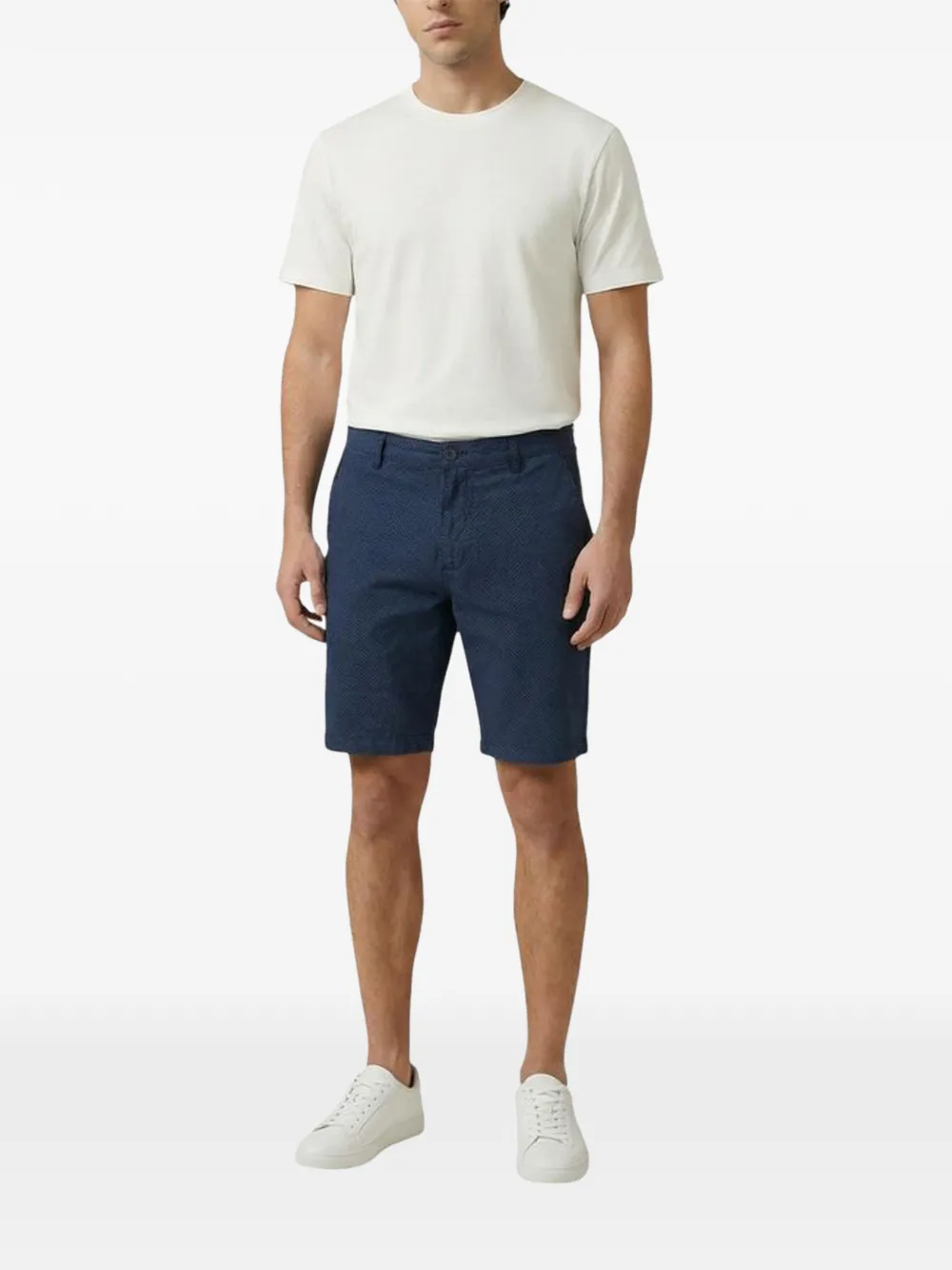 Armani Exchange micro-patterned chino shorts Blauw