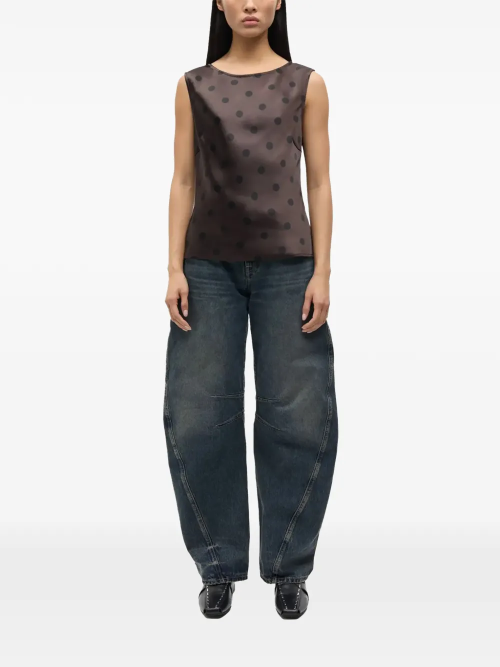SAMSOE Saharpo curved-seam buckle-detail jeans Blauw