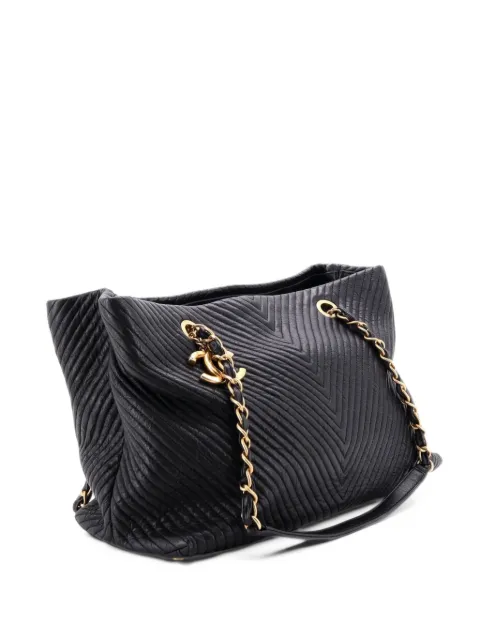 CHANEL Pre-Owned Medallion Charm Chevron Wrinkled Lambskin Large tote bag