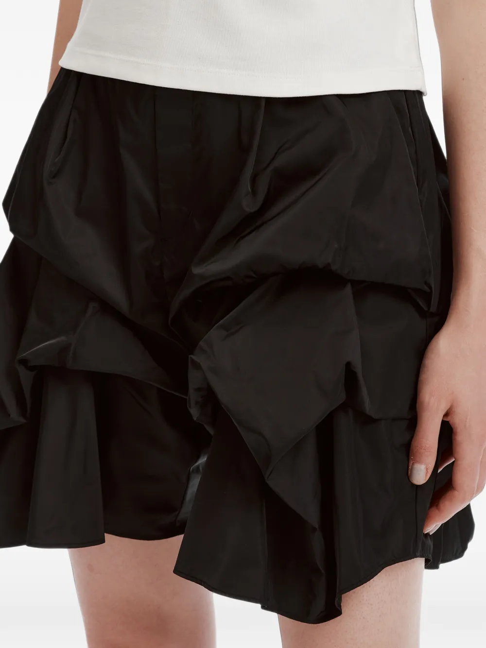 Enföld ruffled layered shorts Zwart
