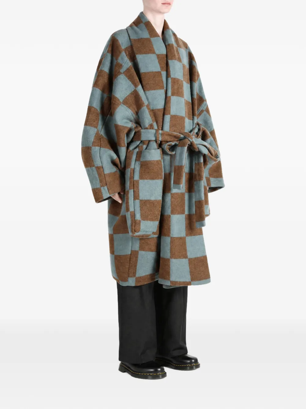 Uma Wang check-pattern belted coat Blauw