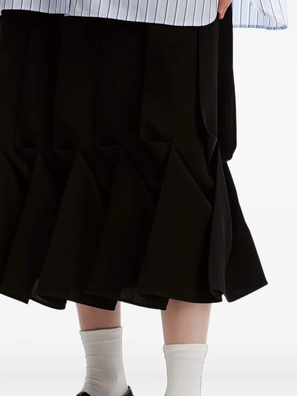 Enföld pleated origami-style midi skirt Zwart