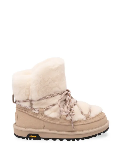 UGG classic-tread fluffed boots