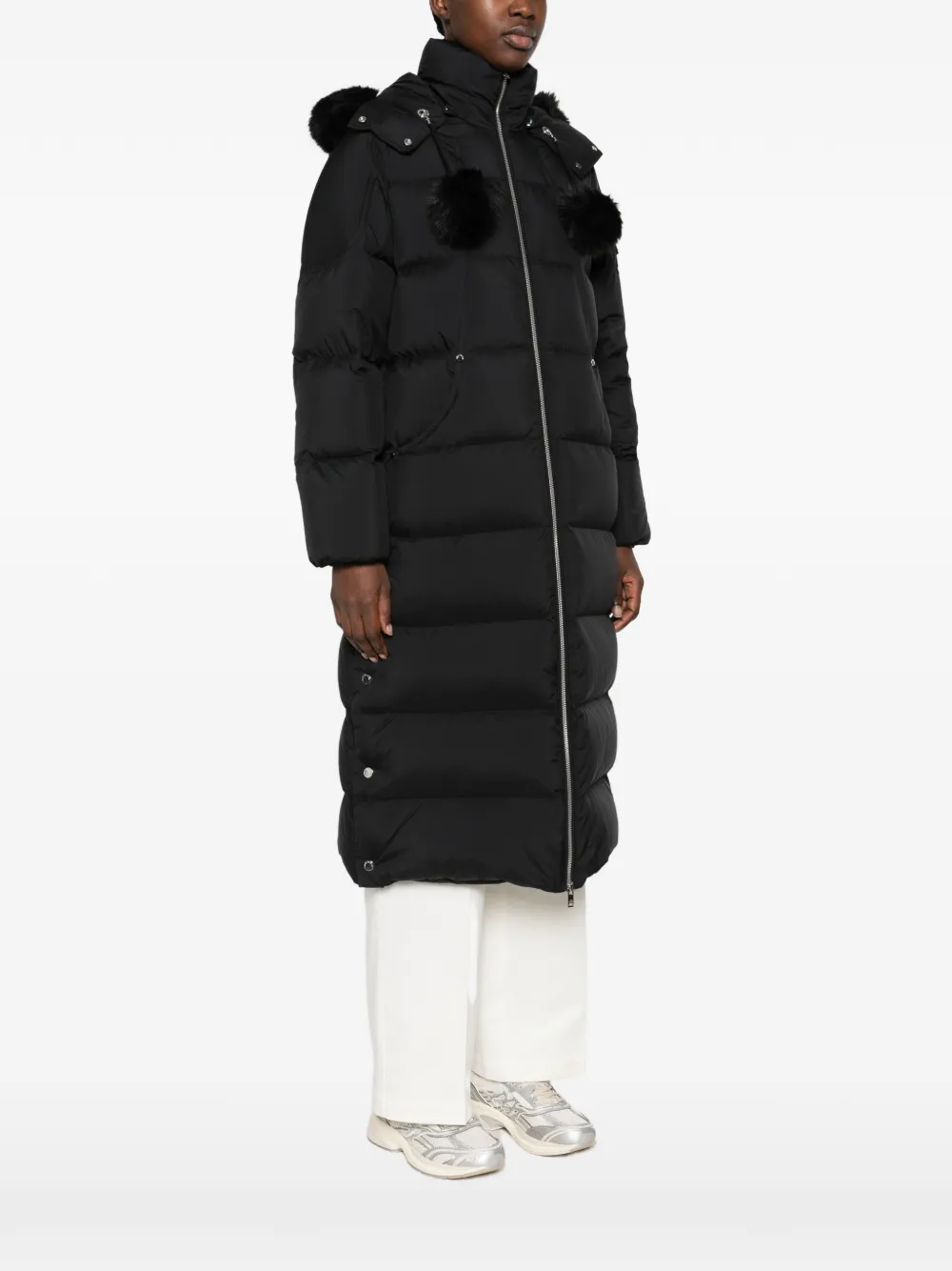 Moose Knuckles Everest pom-pom hooded puffer coat Zwart