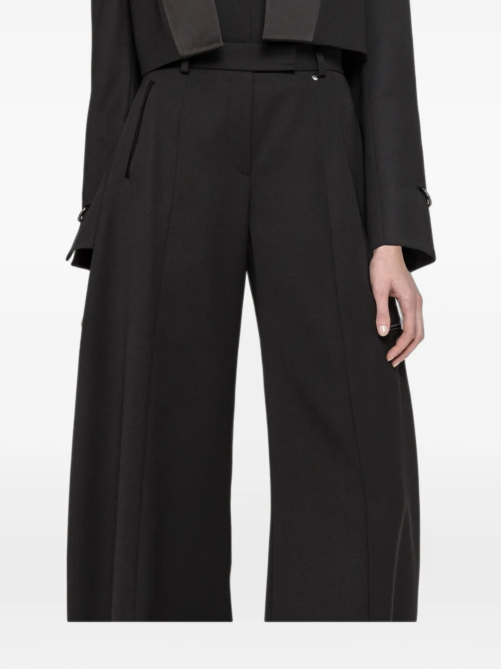 NISSA wool blend barrel-leg pants Zwart
