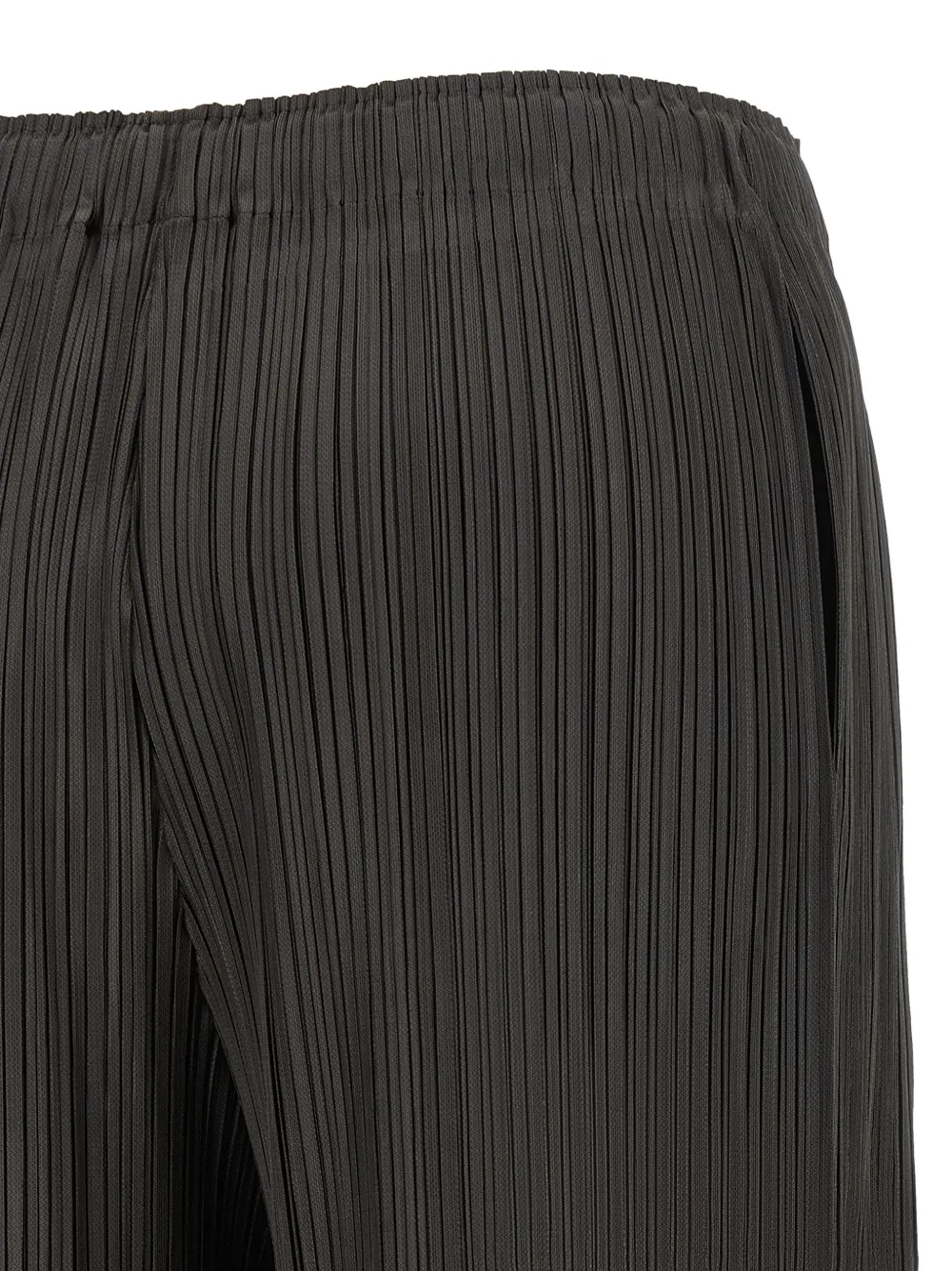 Pleats Please Issey Miyake Thicker Bottoms 2 pleated shorts Grijs