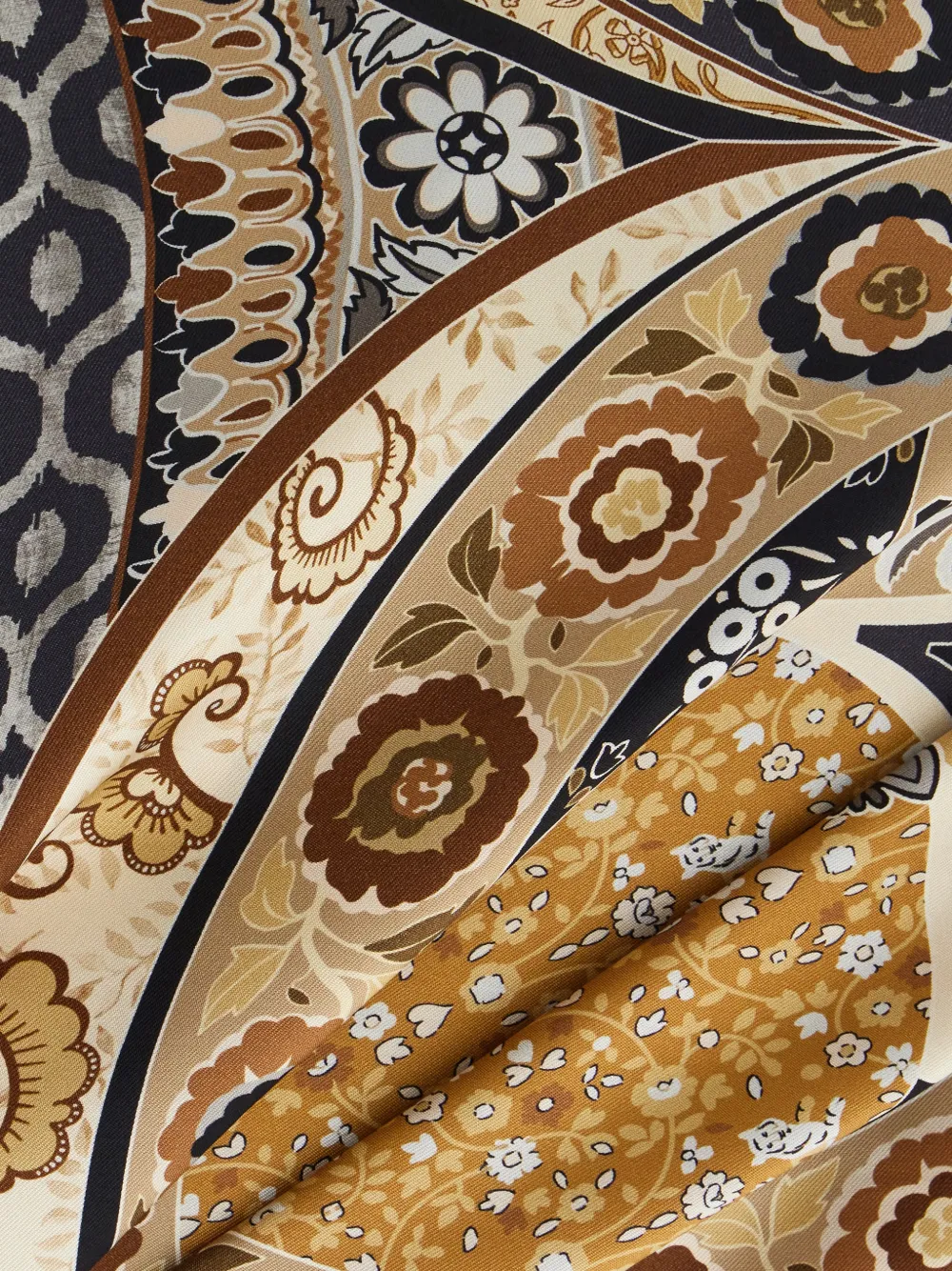 Ferragamo Monile print silk scarf Beige
