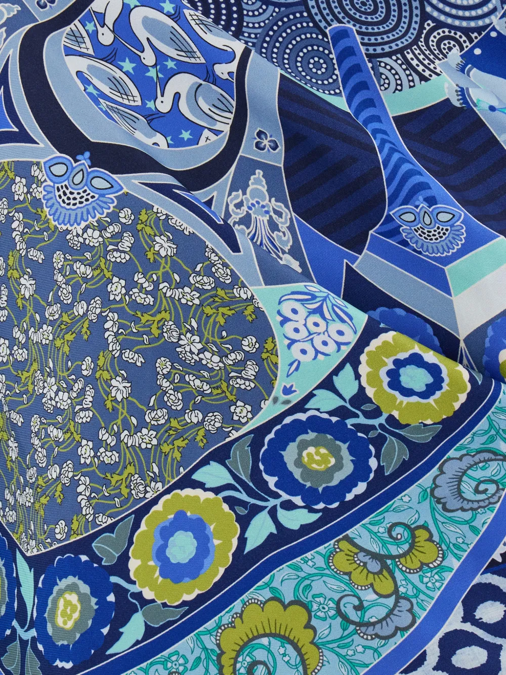 Ferragamo Monile print silk scarf Blauw
