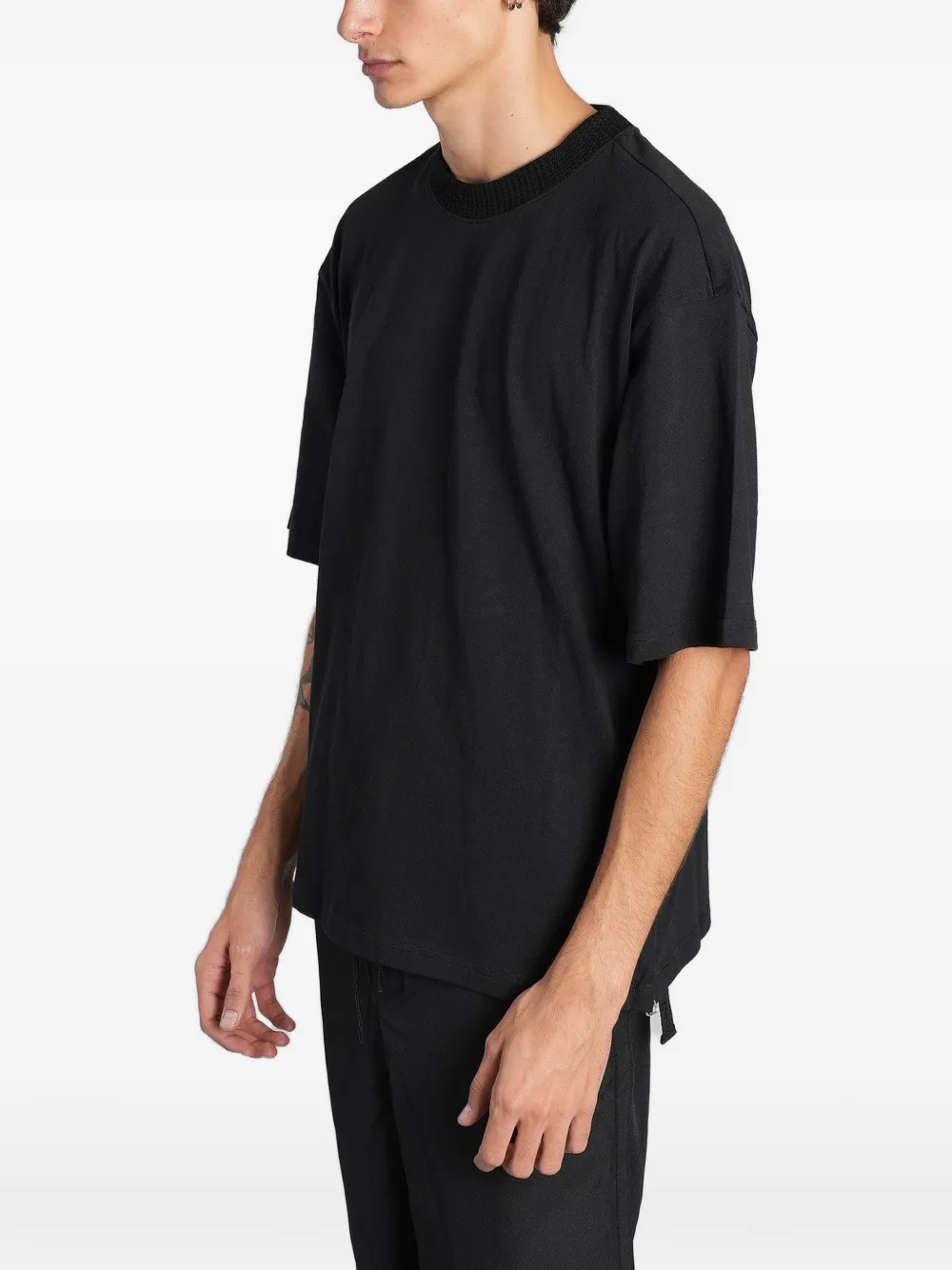 Peacemaker Oamc crew-neck cotton T-shirt Zwart