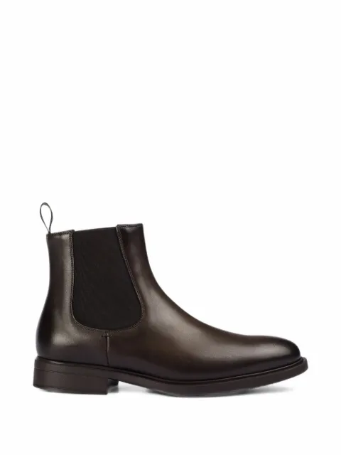 Doucal's leather Chelsea boots