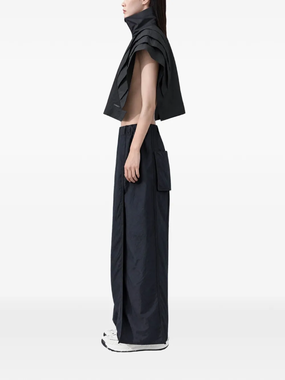 STARSICA MODULAR extended-shoulder panelled vest Zwart