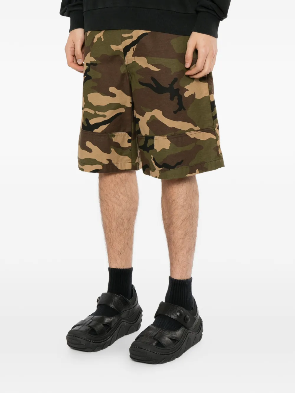 Moschino camouflage-print shorts Zwart