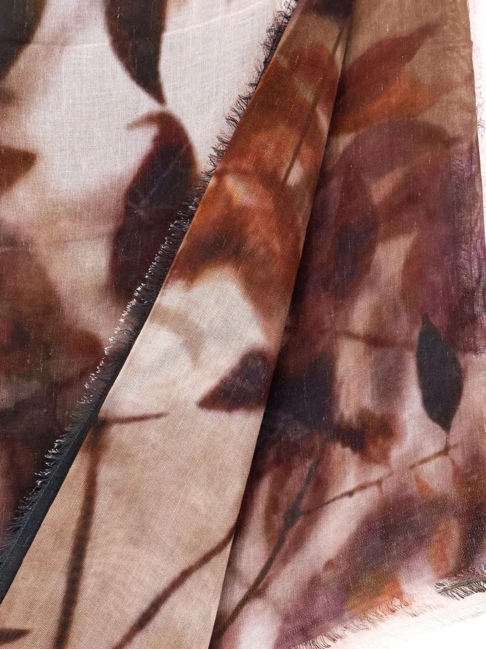 Faliero Sarti Dafne leaf-print glitter scarf Beige
