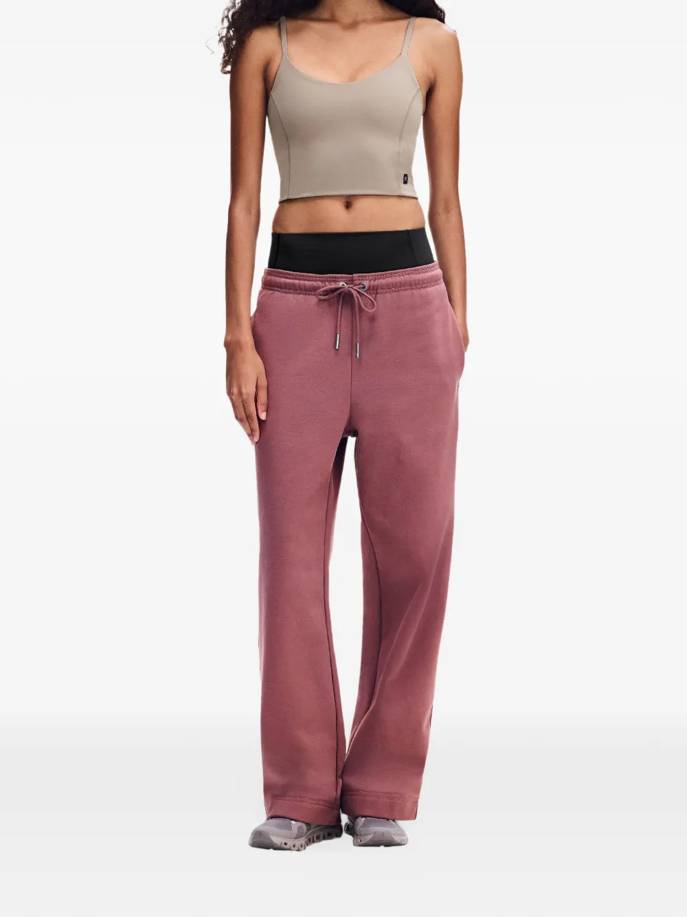 On Studio Crop top Beige