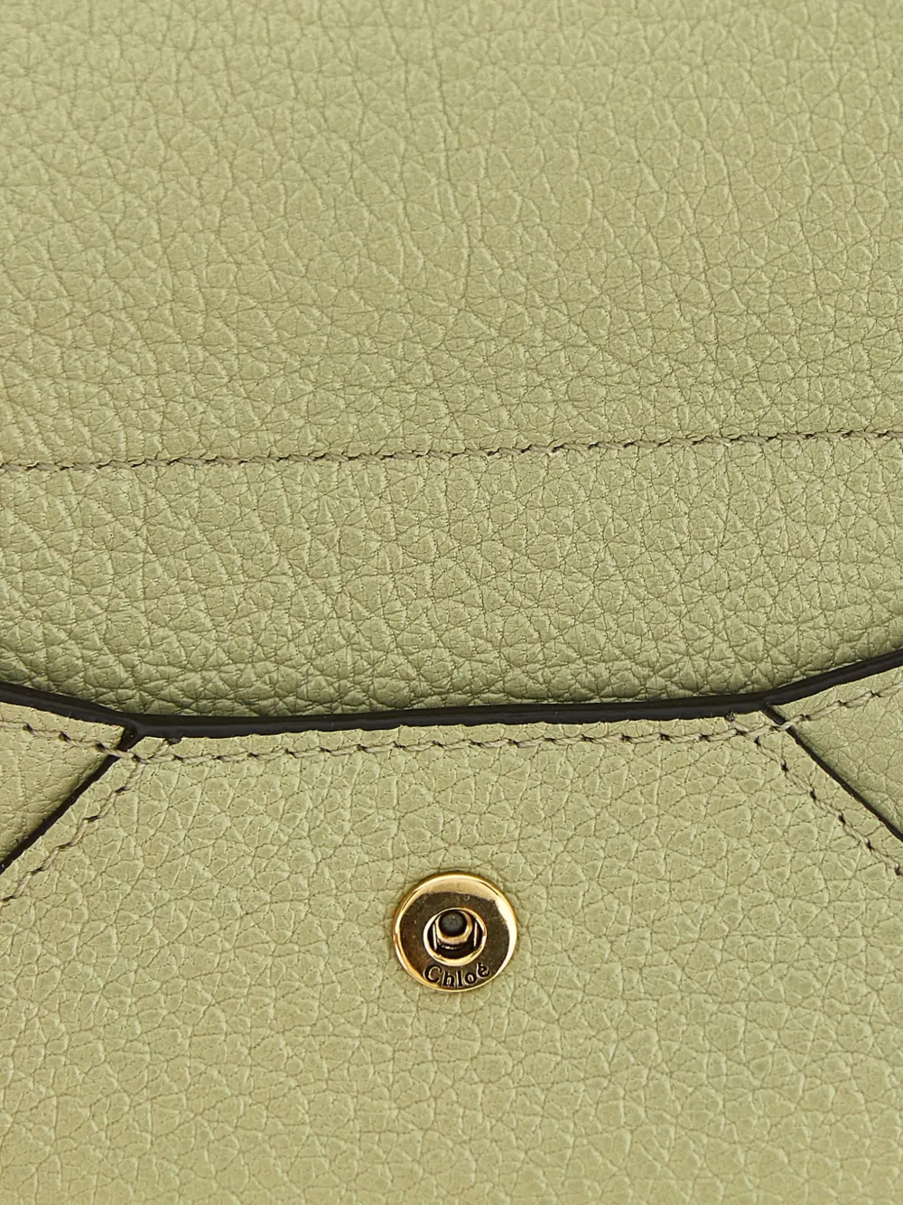 Chloé small Envelope purse with card slots in grained leather Groen