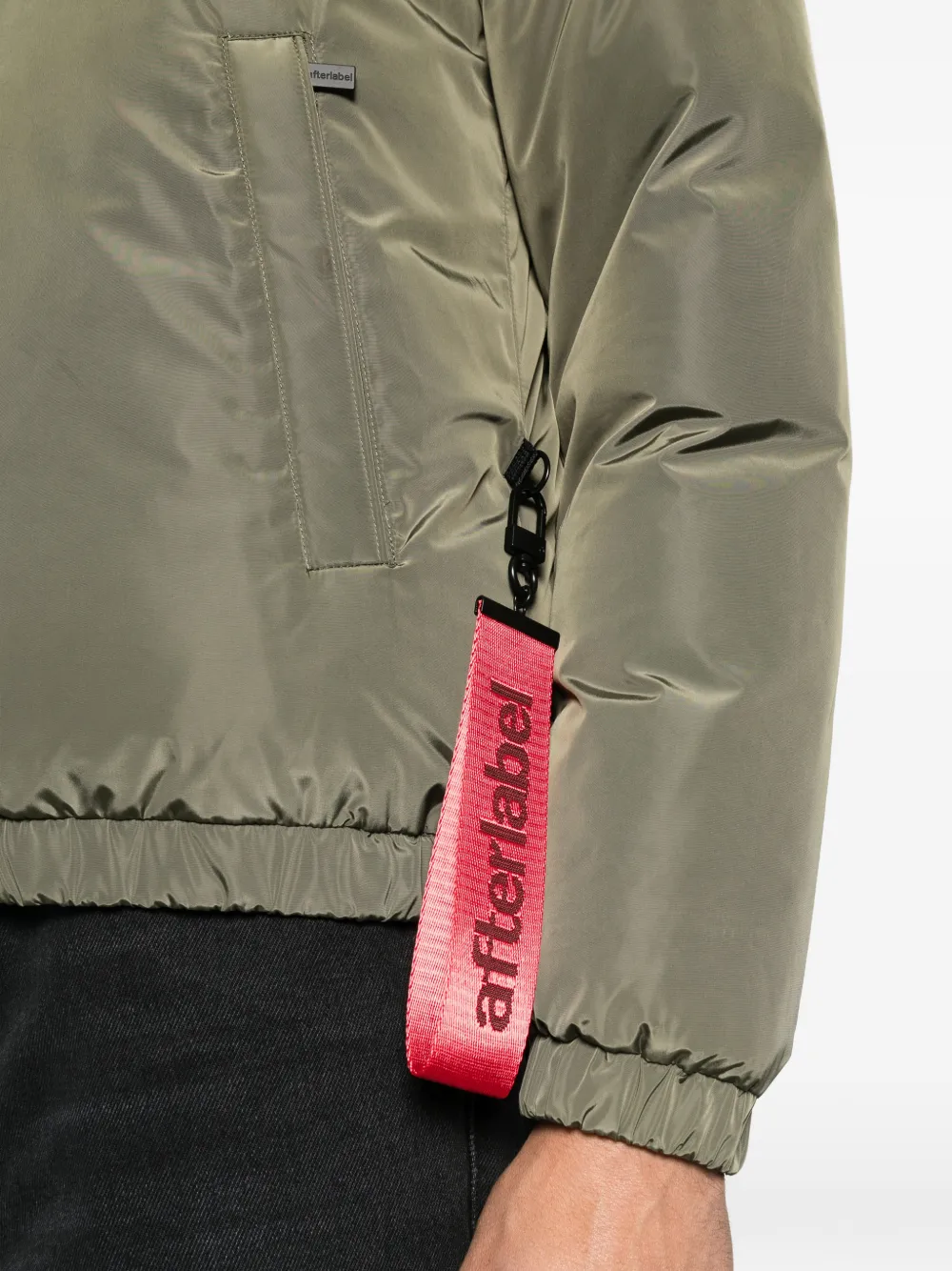 PIQUADRO Aero logo-patch zip-up jacket Groen