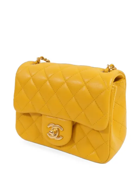 CHANEL Pre-Owned 17 Classic Flap quilted CC turn-lock leather mini bag
