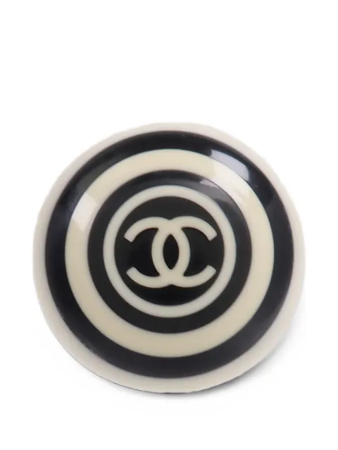 CHANEL Pre-Owned anillo con logo estampado
