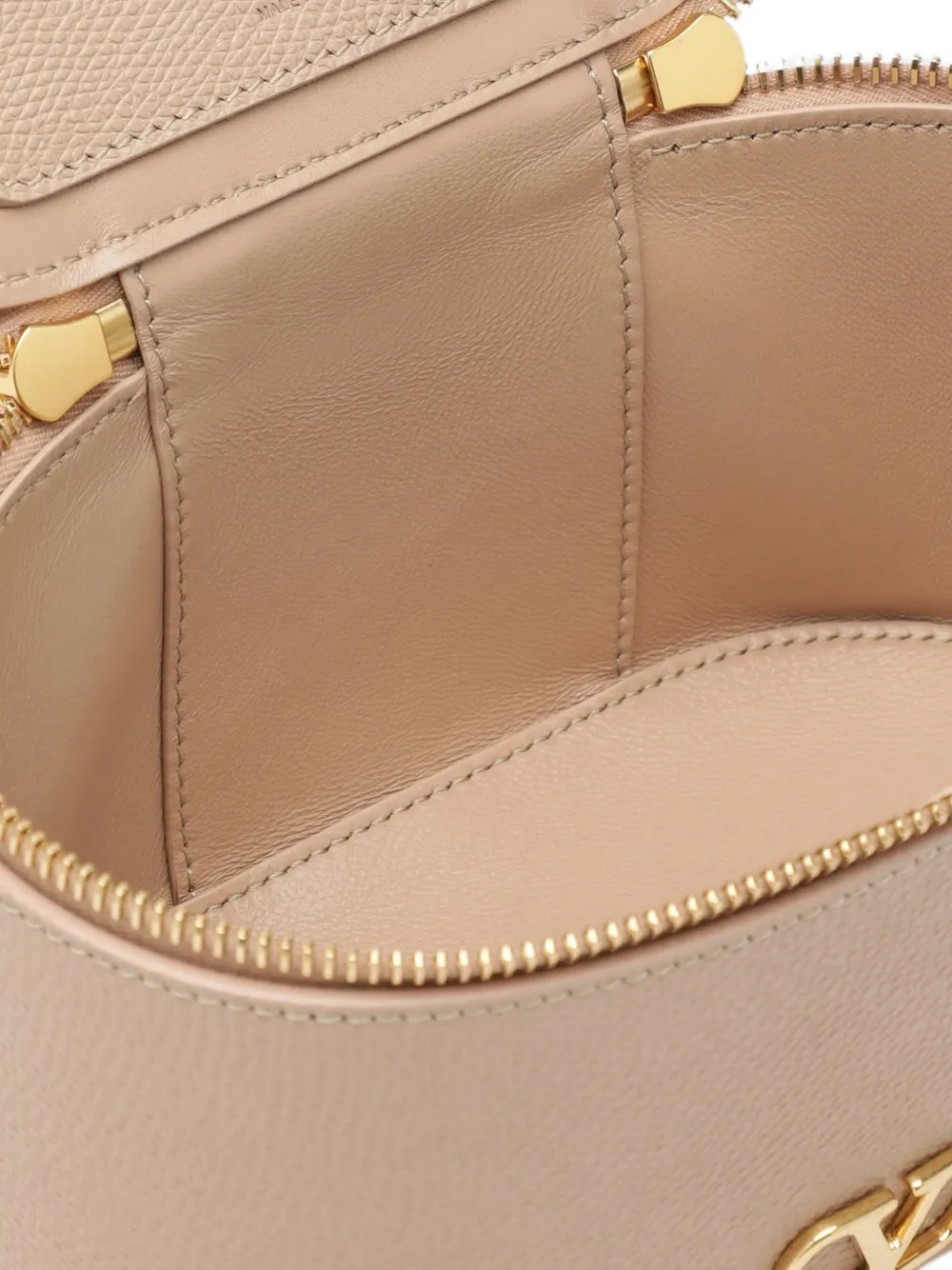 Valentino Garavani VLogo Signature leather vanity bag Roze