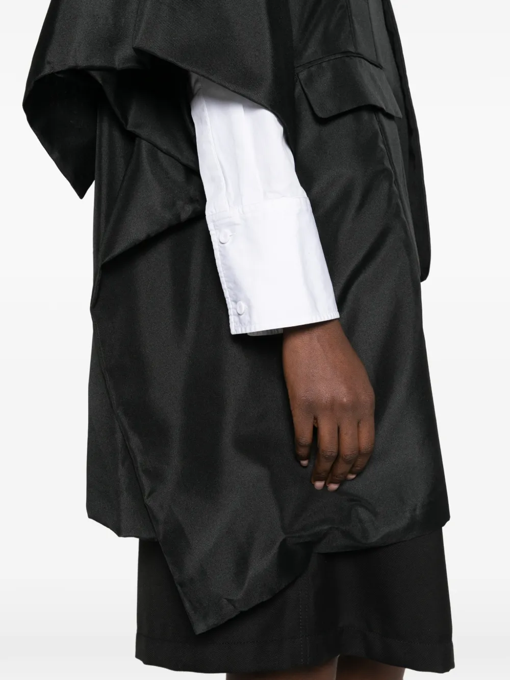 Comme Des Garçons buttoned asymmetric cape-style cape Zwart