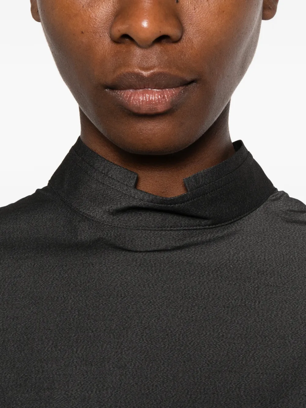 Issey Miyake Mute high-neck top Grijs