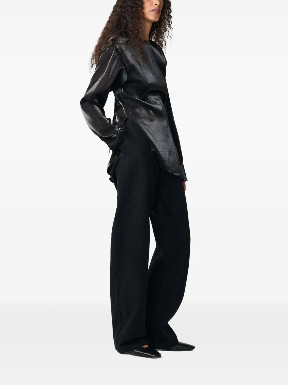 Studio Nicholson Cecile asymmetric-hem top Zwart