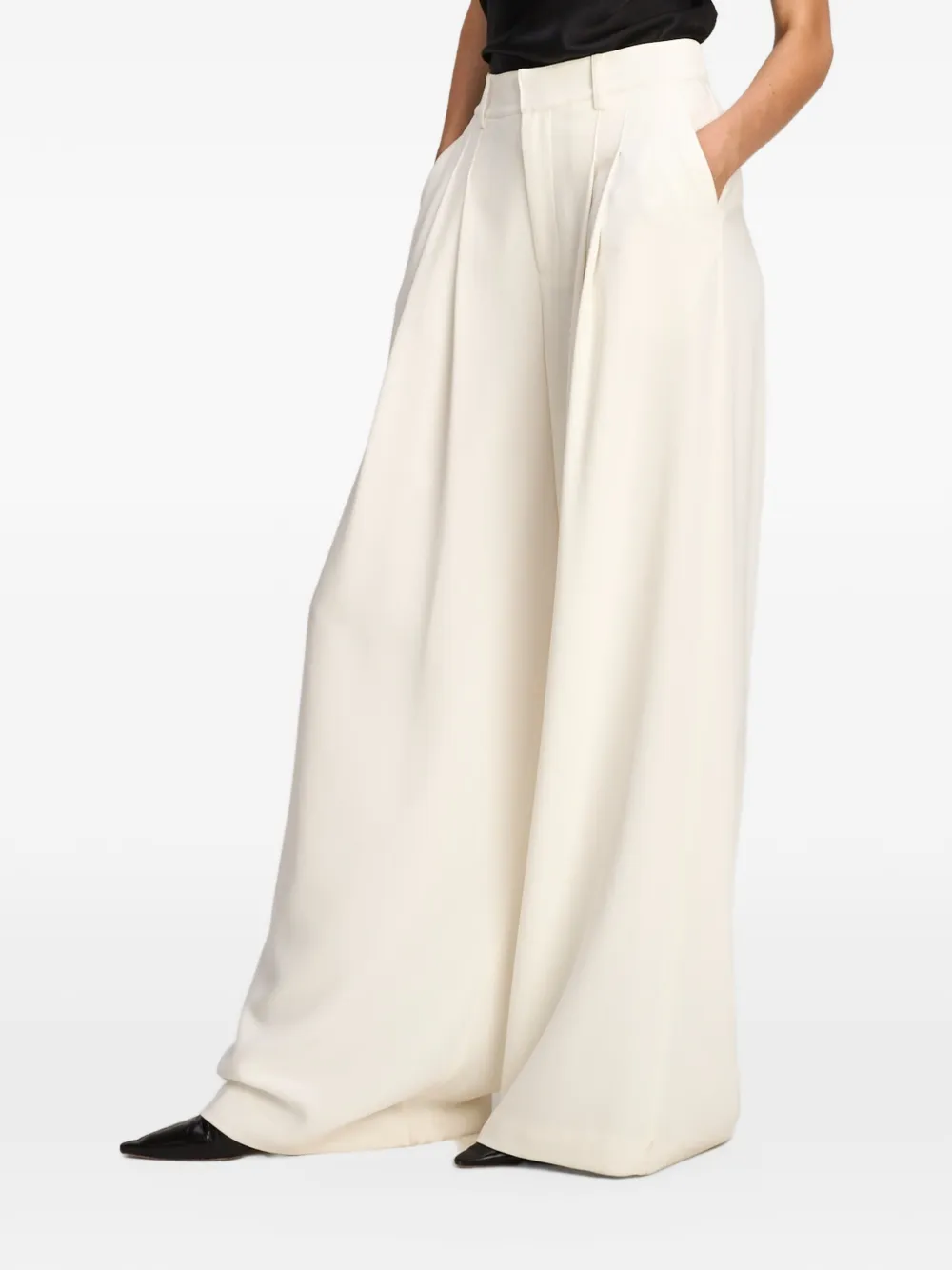 Cinq A Sept Marne pleated tailored trousers Beige