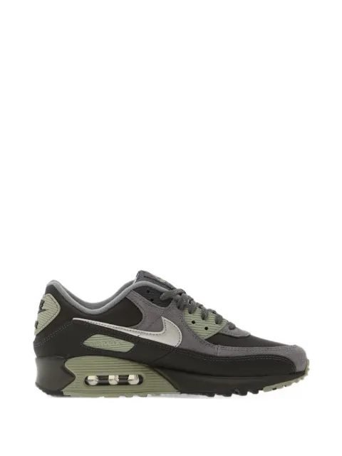 Nike Air Max 90 shoes