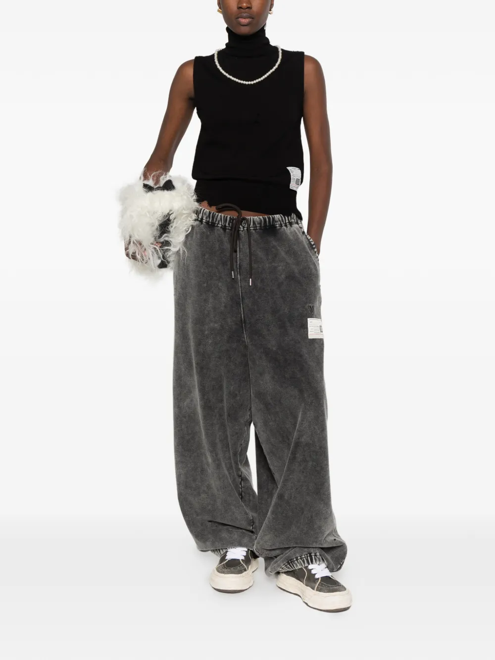Maison MIHARA YASUHIRO sleeveless pearl-embellished distressed sweater Zwart